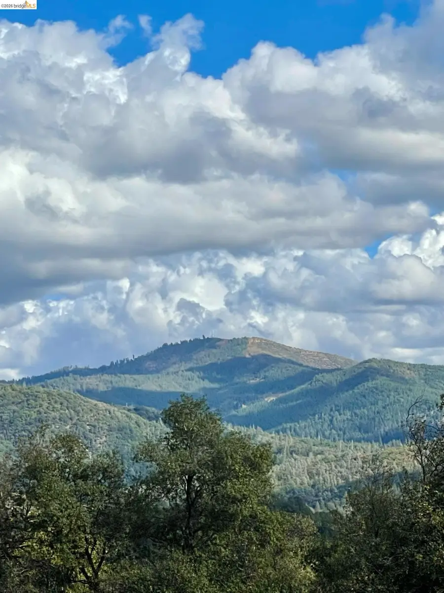 19361 Cherokee Rd, Tuolumne, CA 95379 - #3