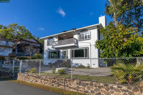 3950 Oakmont Drive, CLEARLAKE, CA 95422