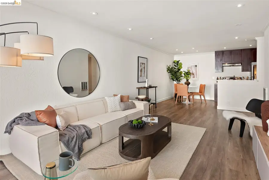 567 Oakland Ave  #206, Oakland, CA 94611 - #2