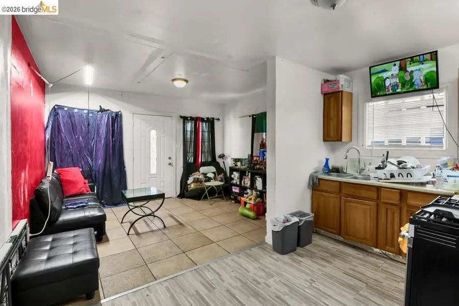 1090 70Th Ave, Oakland, CA 94621 - #3