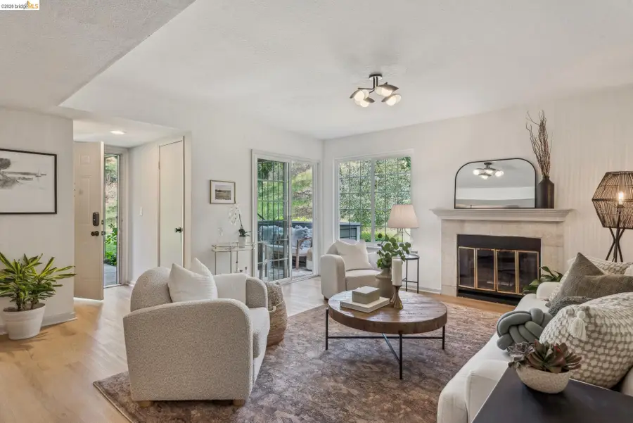 635 Canyon Oaks Dr  #B, Oakland, CA 94605 - #2