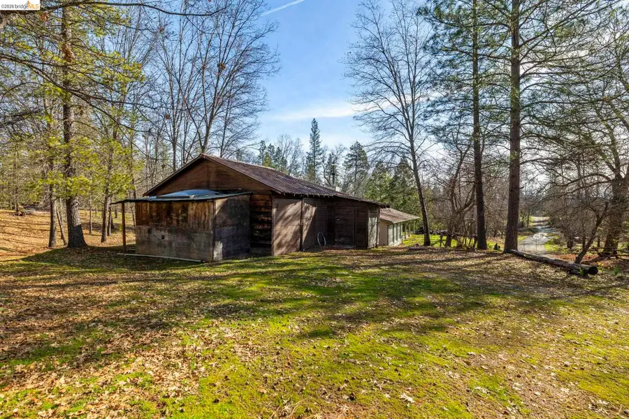 9721 Manzanita Way, Coulterville, CA 95311 - #2