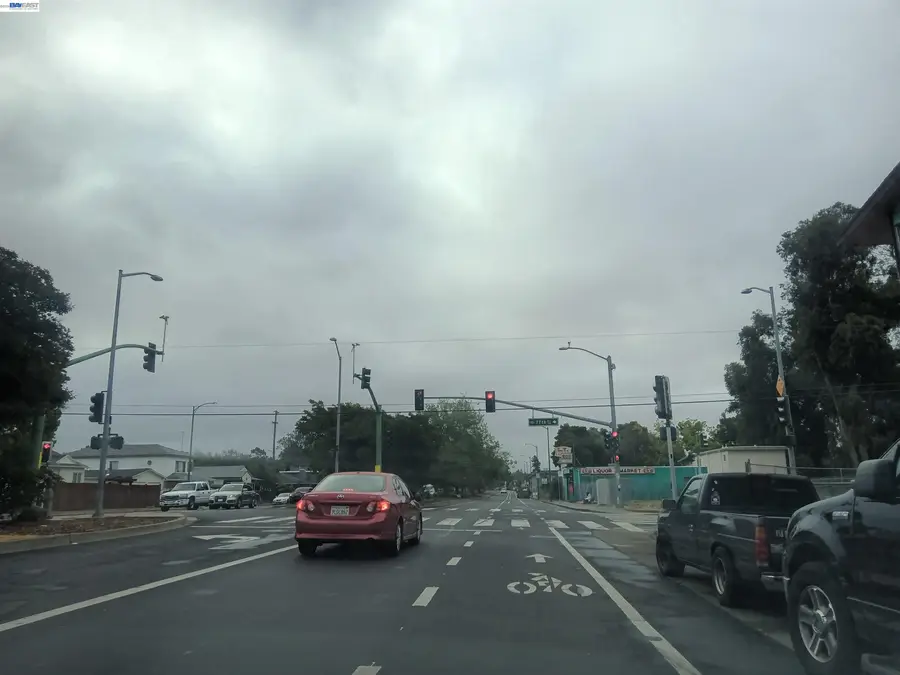 7701 Bancroft Avenue, Oakland, CA 94605 - #2