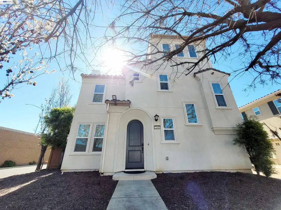 2100 Carrara St, Brentwood, CA 94513 - #2