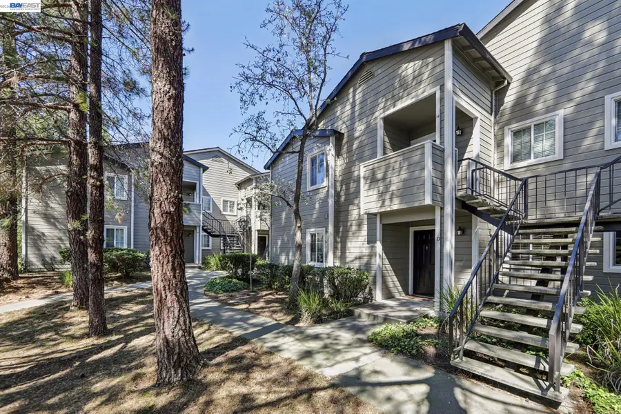 630 Canyon Oaks Drive  #D, Oakland, CA 94605 - #3