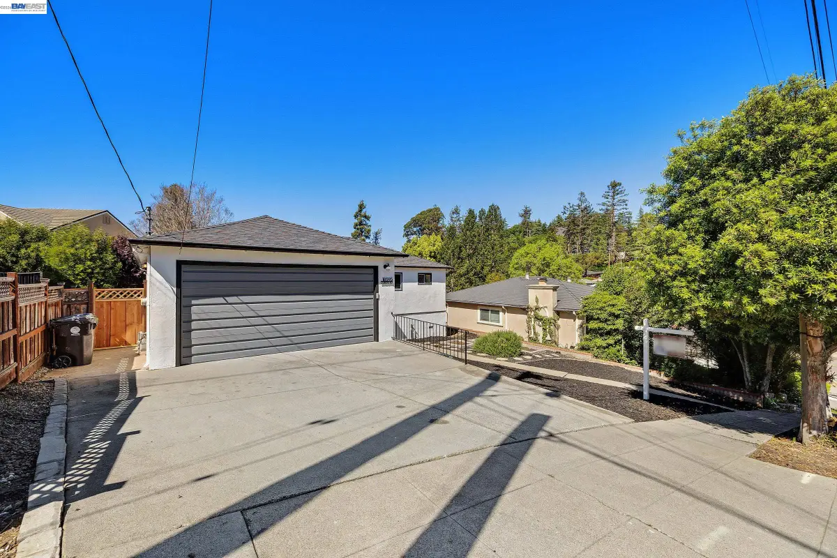 18595 Laredo Rd, Castro Valley, CA 94546 - #1