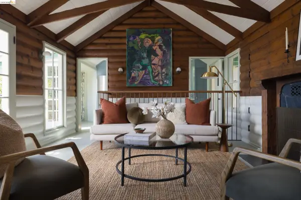 943 Glendome Circle, OAKLAND, CA 94602