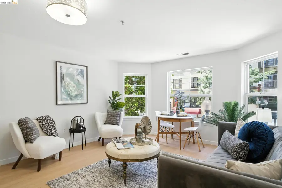 555 10th Street  #201, Oakland, CA 94607 - #3