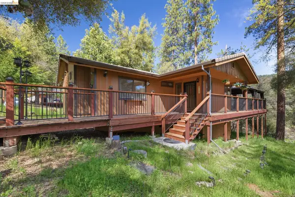 13133 Wells Fargo Dr, GROVELAND, CA 95321