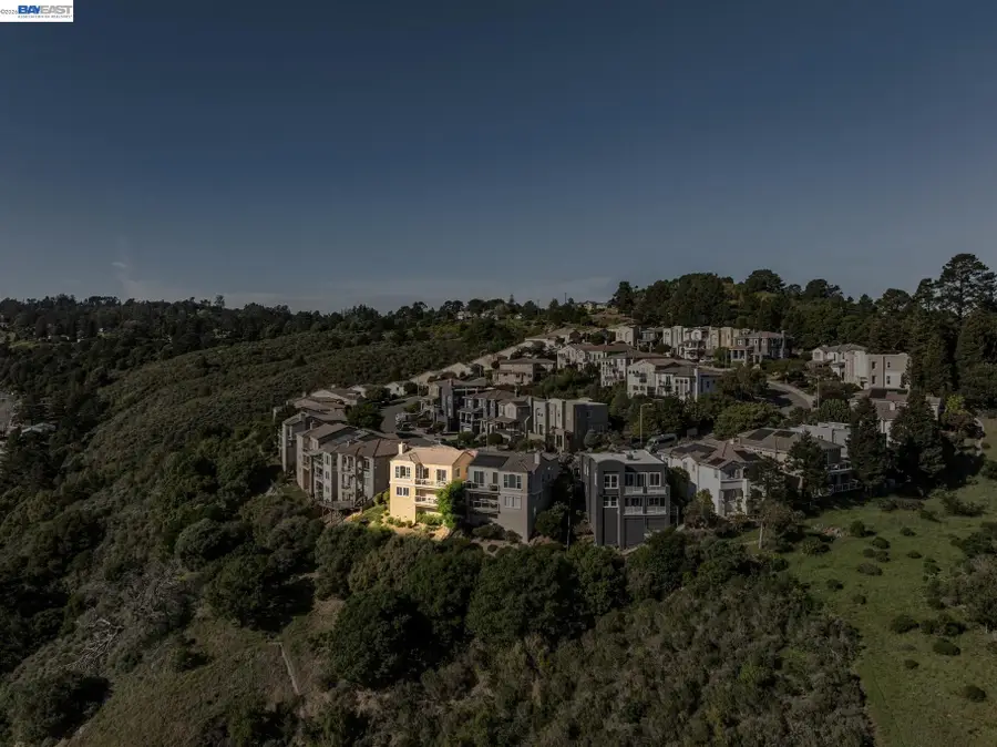 8255 Skyline Cir, Oakland, CA 94605 - #3