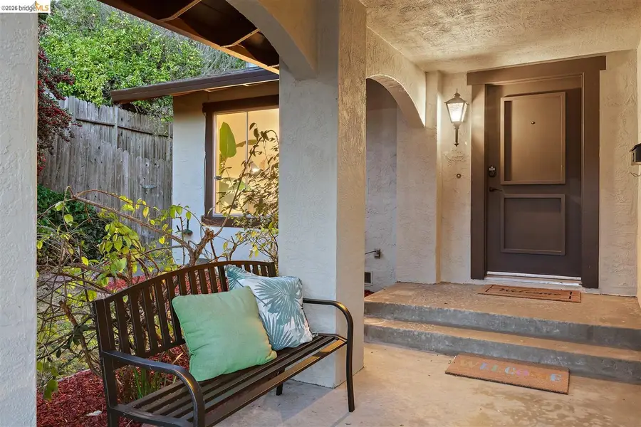 1144 Parkridge Dr, Richmond, CA 94803 - #3