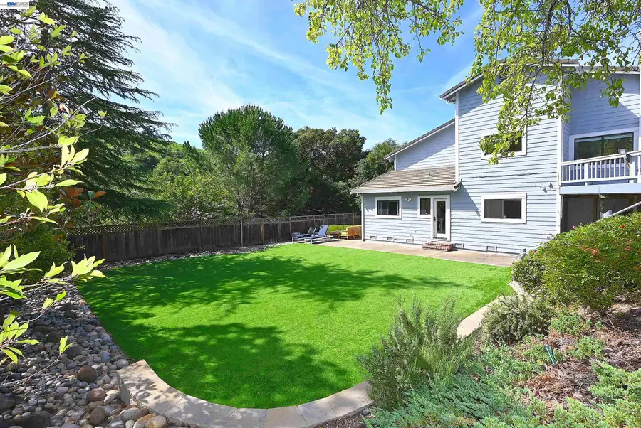 16 McNamara Ln, Martinez, CA 94553 - #2
