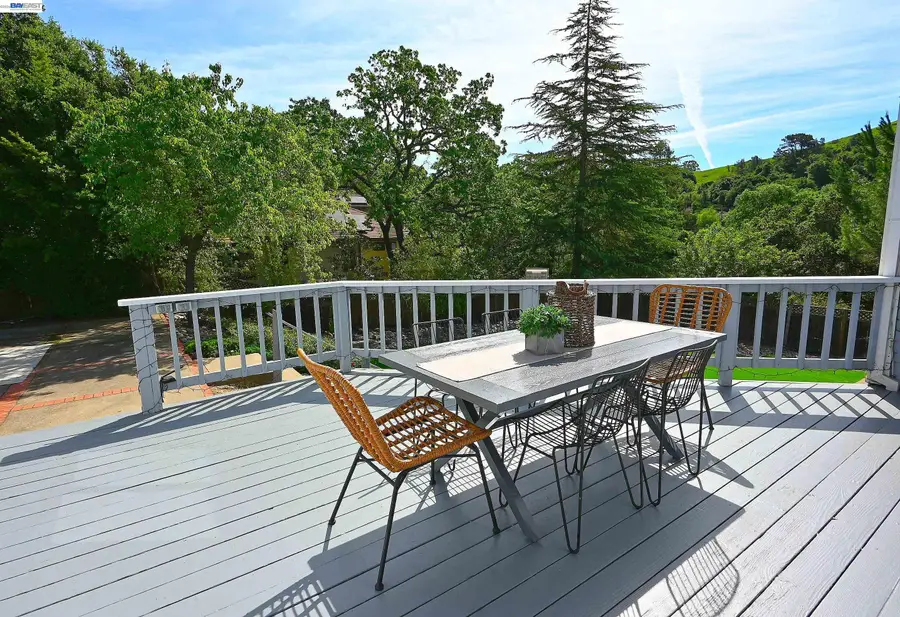 16 McNamara Ln, Martinez, CA 94553 - #3