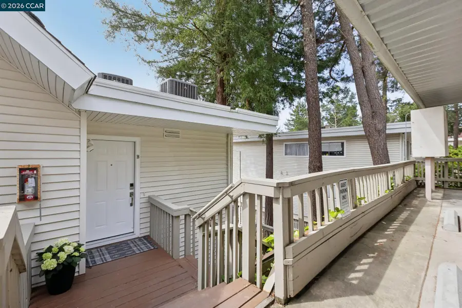 122 Ascot Ct  #B, Moraga, CA 94556 - #3