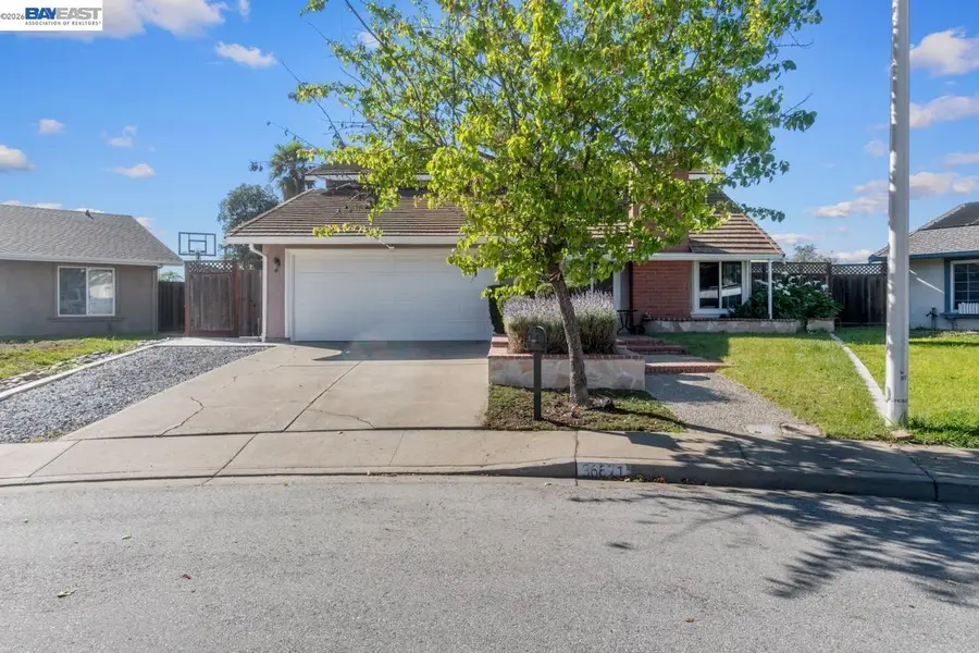 36671 Ponderosa Ct., Newark, CA 94560 - #2