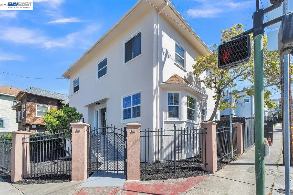 3300 Harrison St, Oakland, CA 94611 - #1