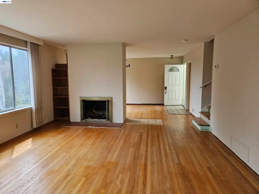 18758 Crane Ave, Castro Valley, CA 94546 - #3