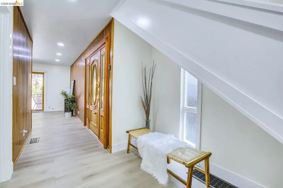 6635 Banning Dr, Oakland, CA 94611 - #2