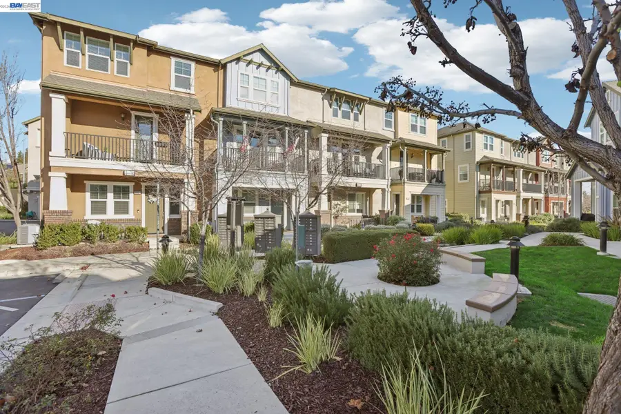 3933 Portola Cmn  #1, Livermore, CA 94551 - #2