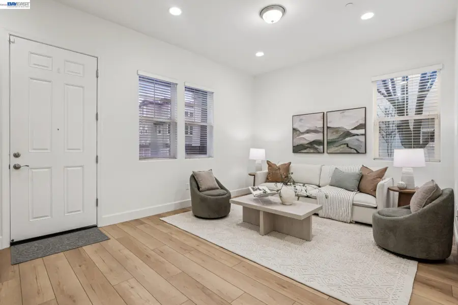 3933 Portola Cmn  #1, Livermore, CA 94551 - #3