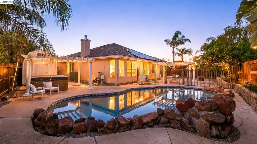 432 Payton Ct, Tracy, CA 95377 - #3