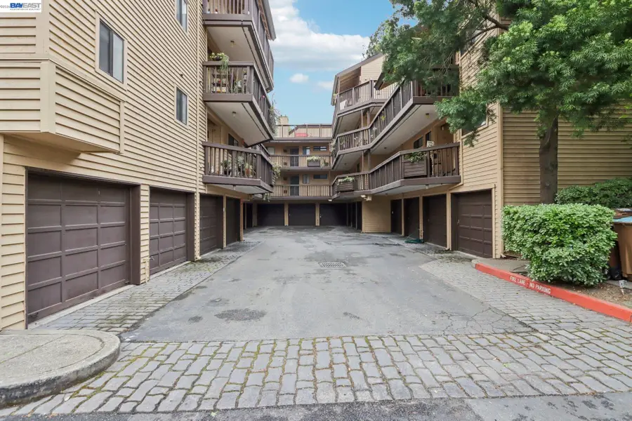 99 Cleaveland Rd  #15, Pleasant Hill, CA 94523 - #2