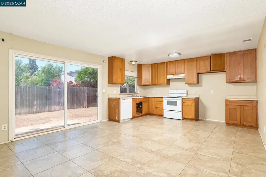 Address Withheld By Seller, Sacramento, CA 95838 - #2