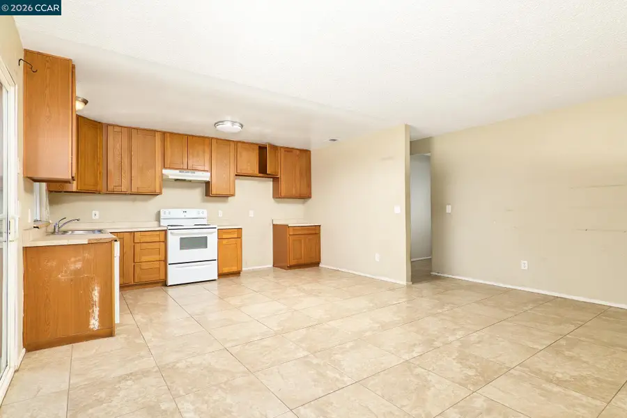 Address Withheld By Seller, Sacramento, CA 95838 - #3