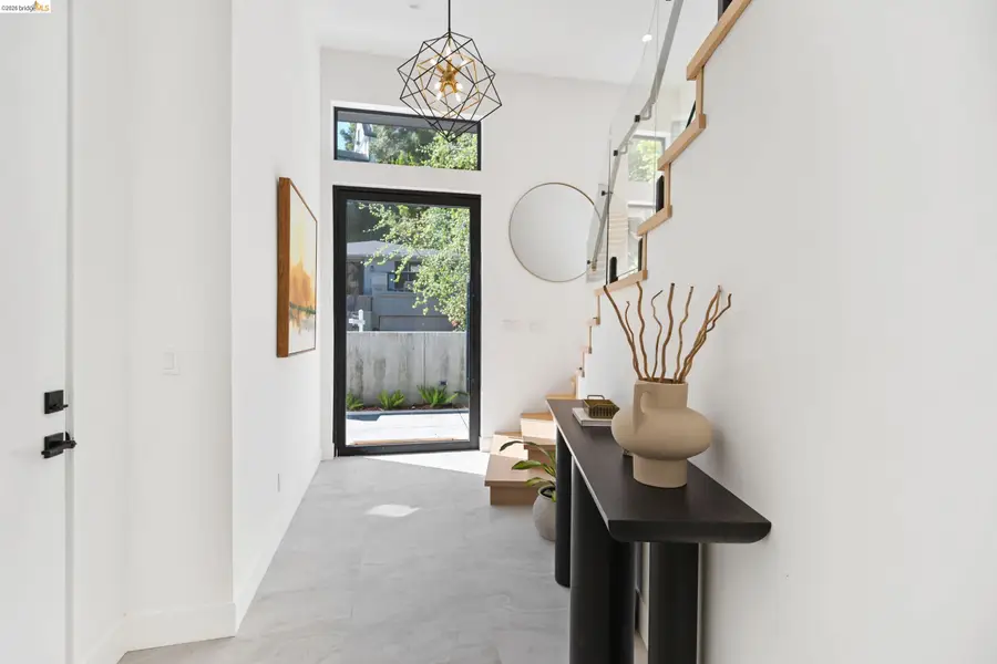 1675 Trestle Glen Rd, Oakland, CA 94610 - #3