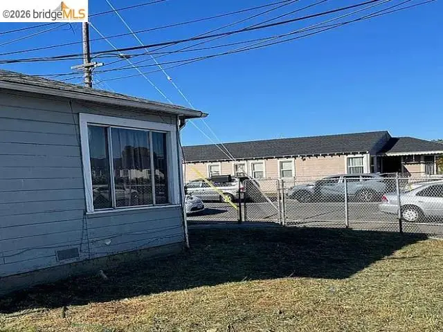 9945 B St, Oakland, CA 94603 - #2