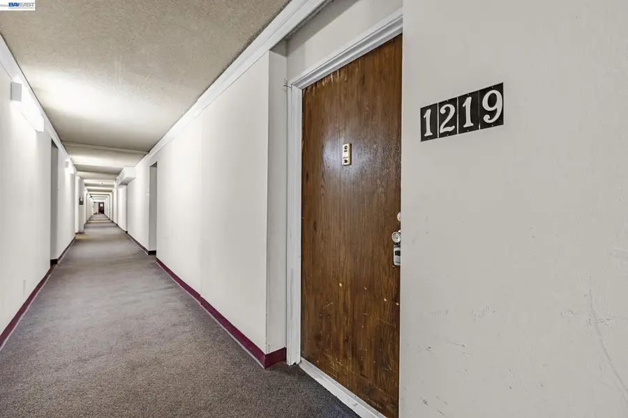 801 Franklin St.  #1219, Oakland, CA 94607 - #3
