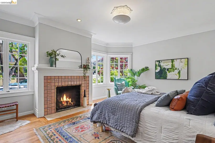 2301 Virginia ST  #APT 1, Berkeley, CA 94709 - #2