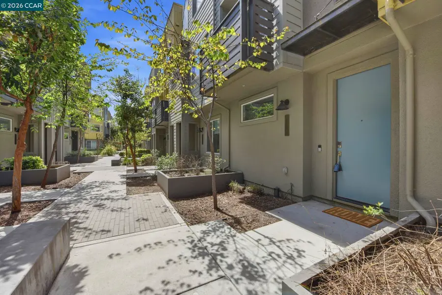 150 Uptown Cir, Oakland, CA 94607 - #2