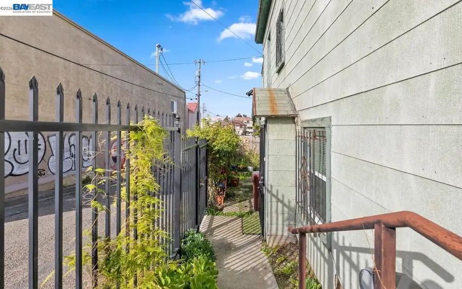 1433 15th Avenue, Oakland, CA 94606 - #3