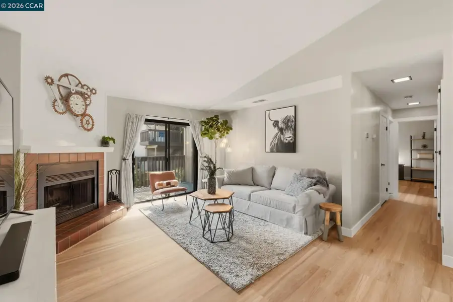 1359 Hull Ln, Martinez, CA 94553 - #3