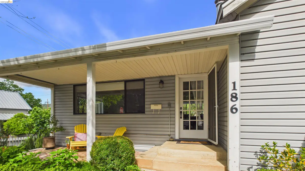 186 Theall, Sonora, CA 95370 - #1