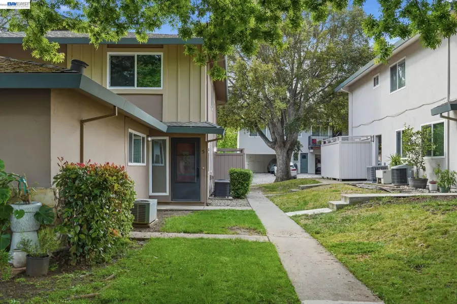 8185 Arroyo Dr  #3, Pleasanton, CA 94588 - #3