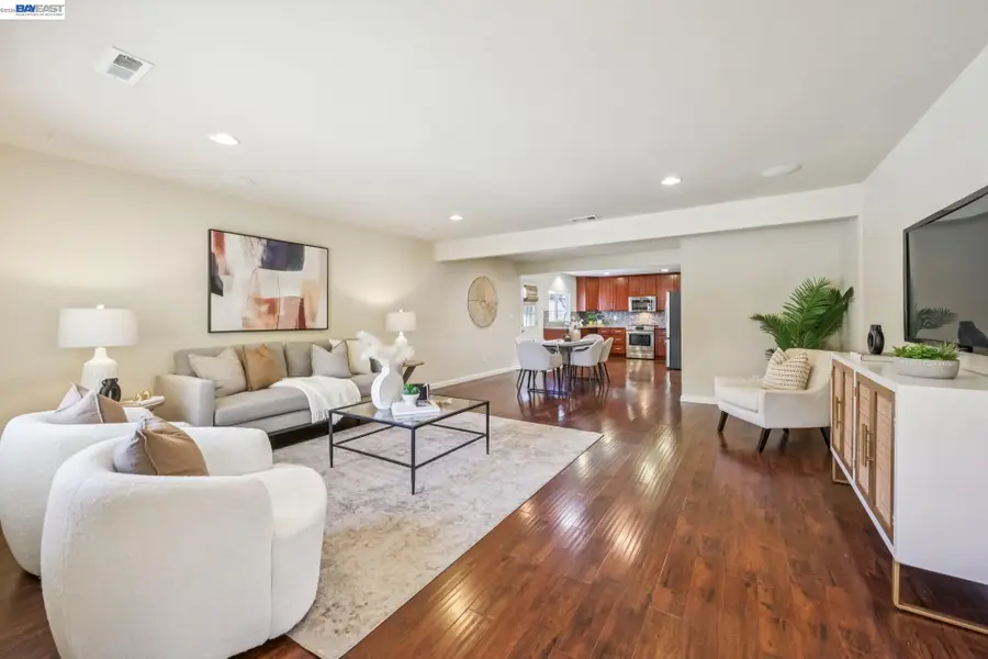 21132 Tyee Ct, Castro Valley, CA 94546 - #3