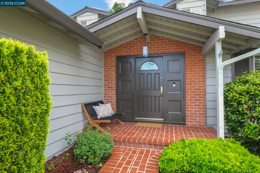 425 Roanoke Dr, Martinez, CA 94553 - #3