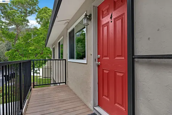 2110 Arroyo Ct  #4, PLEASANTON, CA 94588