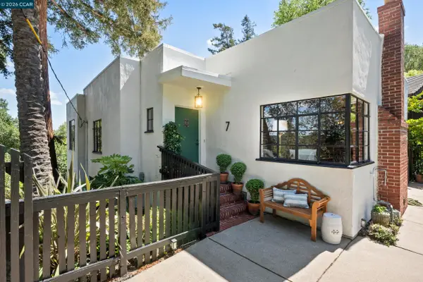7 Las Mesas Path, ORINDA, CA 94563
