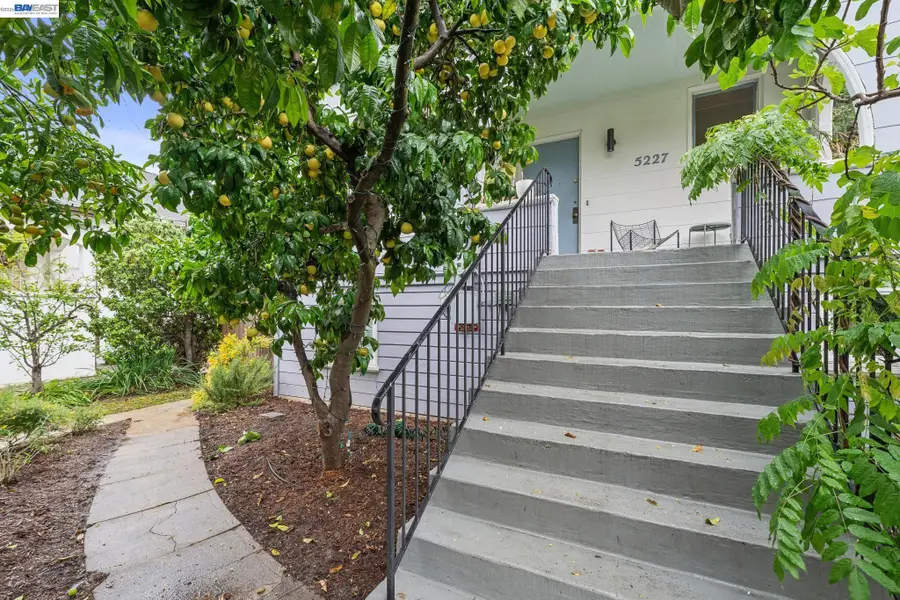 5227 LOCKSLEY AVENUE, Oakland, CA 94618 - #2