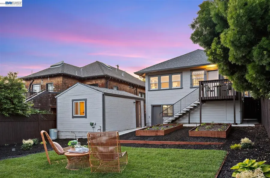 2242 39Th Ave, Oakland, CA 94601 - #2