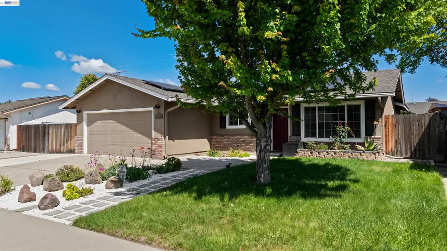 1864 Cherrywood Pl, Manteca, CA 95336 - #3