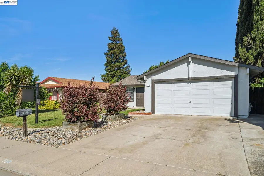 554 Chestnut Ave, Tracy, CA 95376 - #2