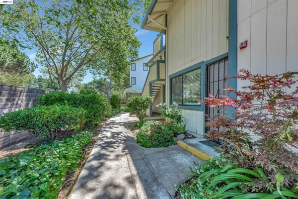 2500 Copa Del Oro Dr, UNION CITY, CA 94587