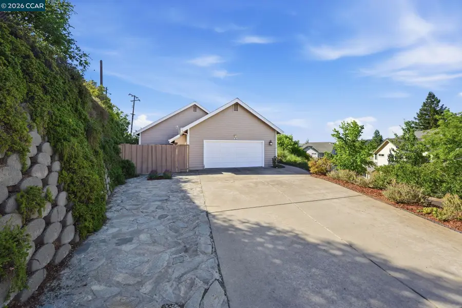 100 Sky Ranch Ln, Pleasant Hill, CA 94523 - #3
