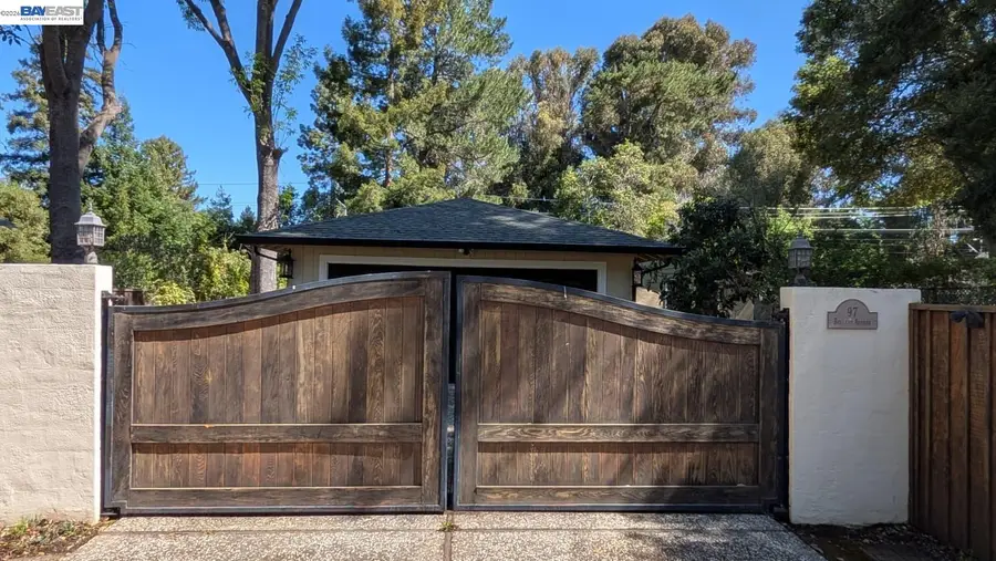 97 Belleau Ave, Atherton, CA 94027 - #2