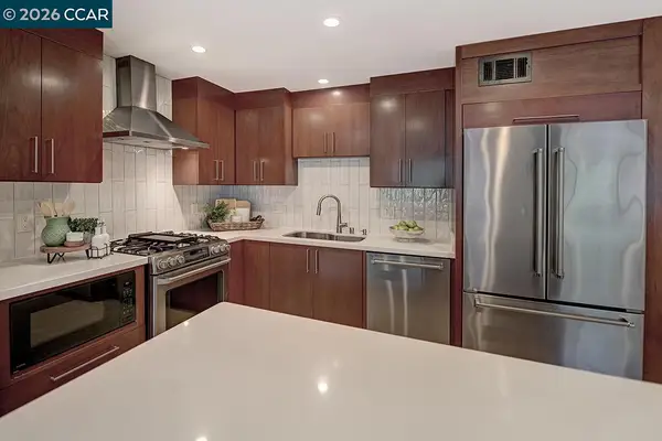 1345 Singingwood Ct  #8, WALNUT CREEK, CA 94595