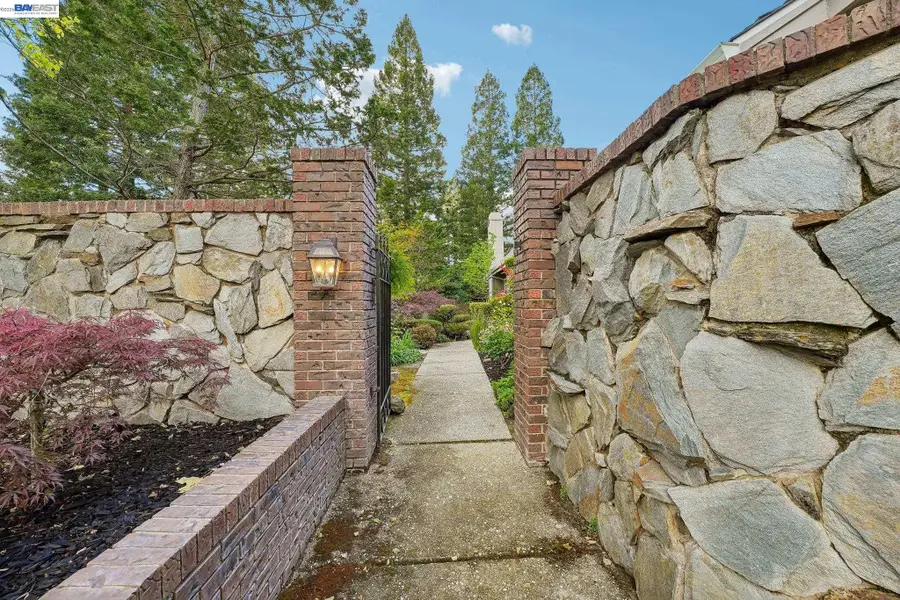 11 Tennis Club Drive, Danville, CA 94506 - #3